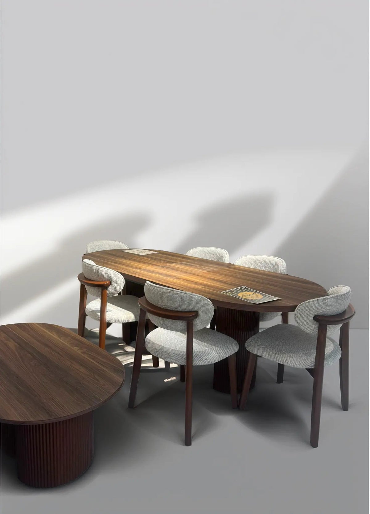 Table à manger + table basse + 6 chaises assorties Sky Home Literie