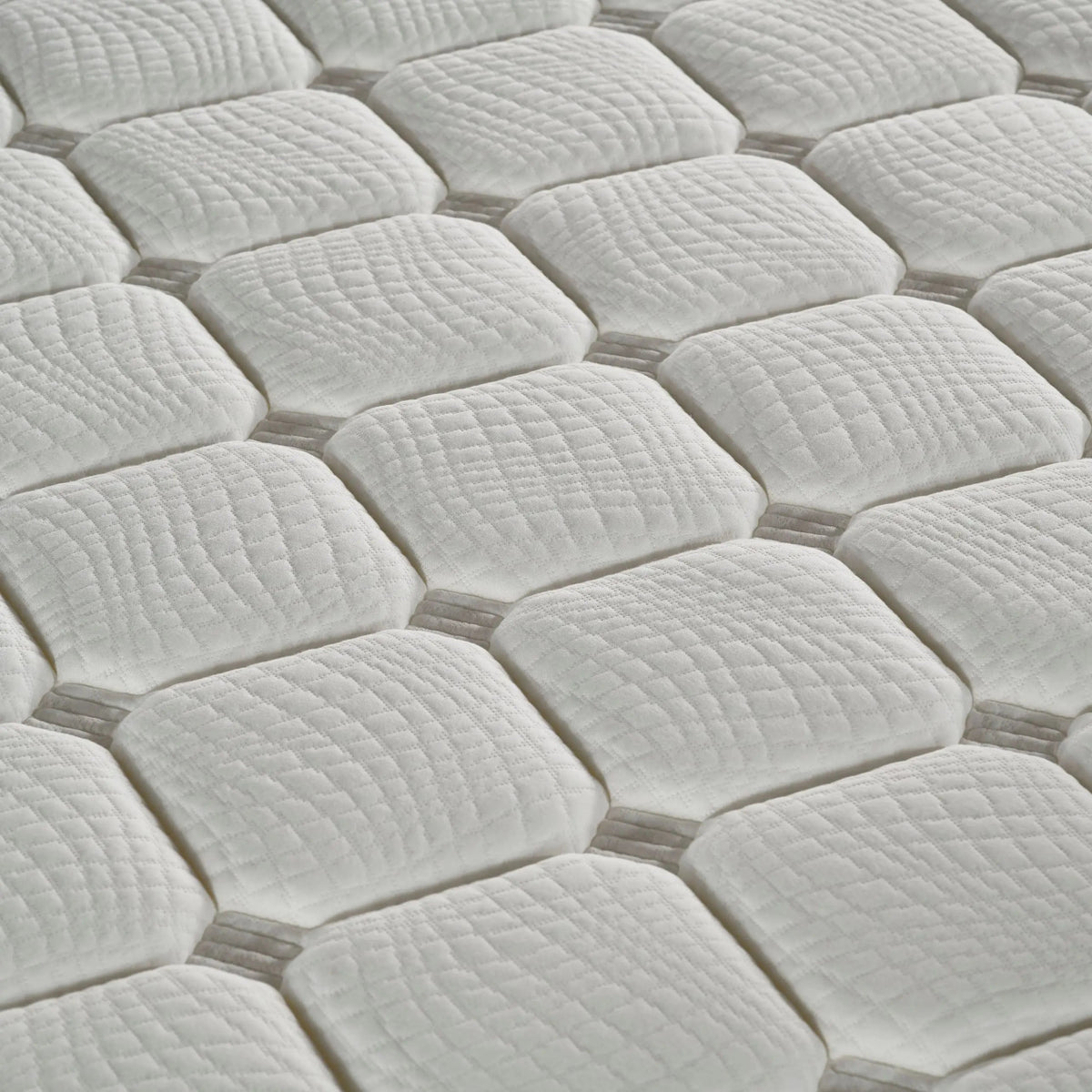 Lit Coffre OVIEDO Pierre Cardin